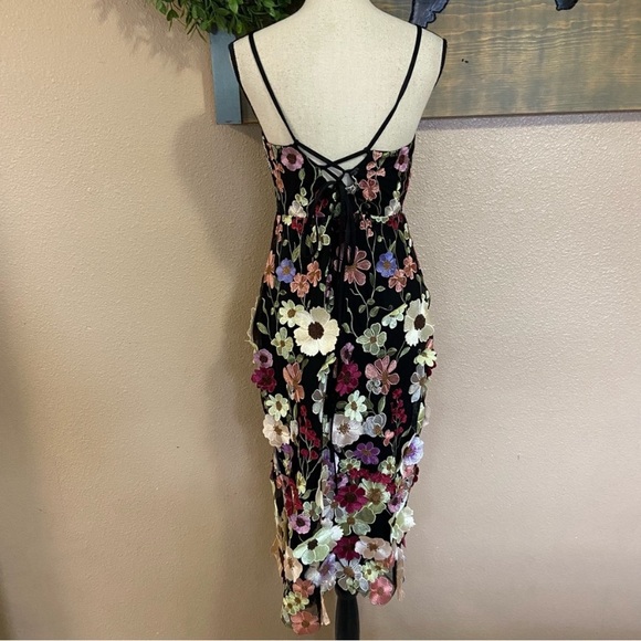 NWOT Lulus Thriving Energy Black 3D Floral Embroidered Lace-Up Midi Dress - Picture 6 of 13